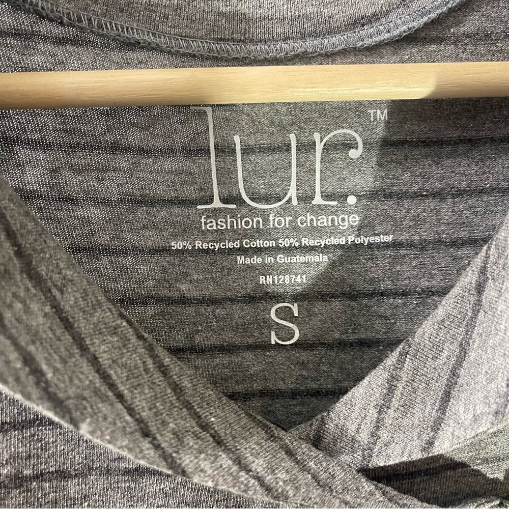 Lur. Tunic Top - Picture 3 of 5